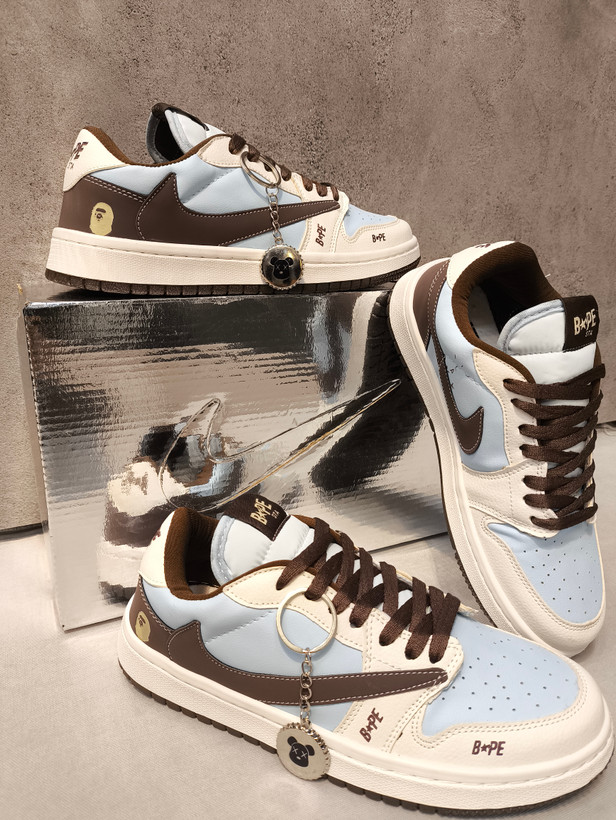کتونی مردانه نایک مدل ترویس BAPE