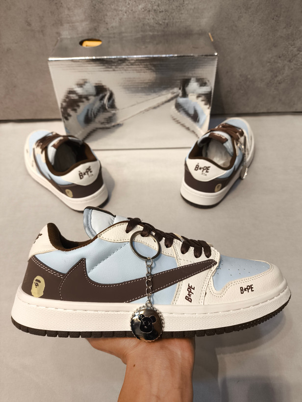 کتونی مردانه نایک مدل ترویس BAPE